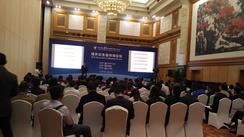 小标题：了解自考本科考研背景